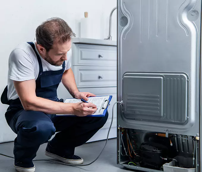 Why Solana Beach, CA Homeowners Choose Appliance Repair Solana Beach for Refrigerator Leak Repair?